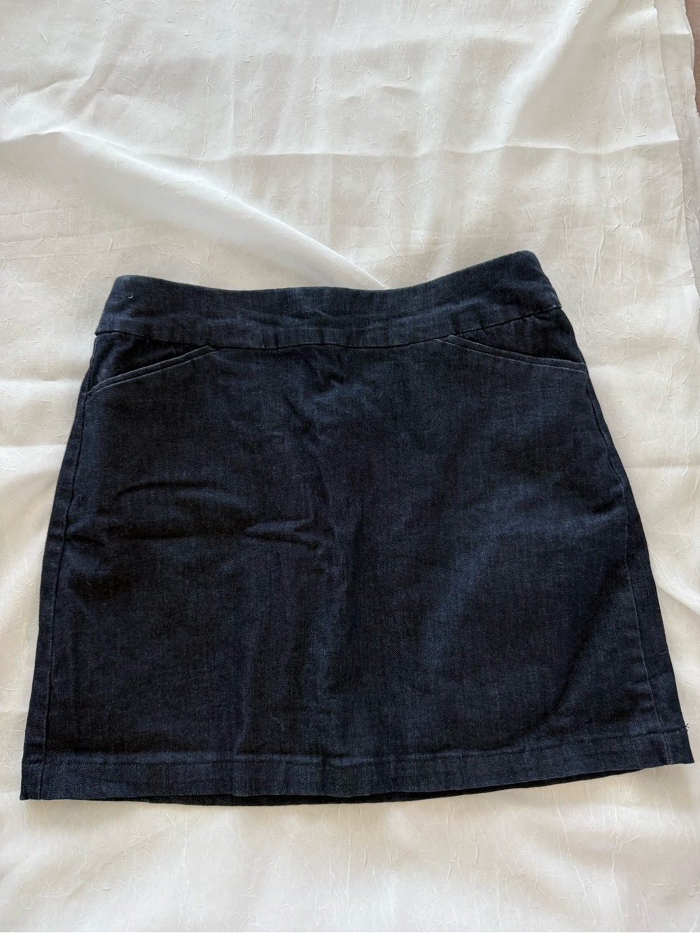 Croft & Barrow Women’s Dark Navy Denim Skirt
